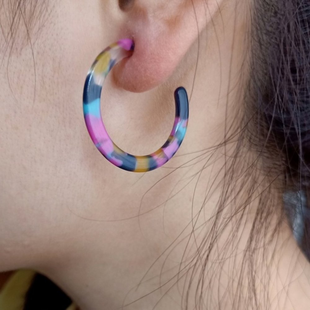 💦Acrylic Hoop Earrings - Speckled💦